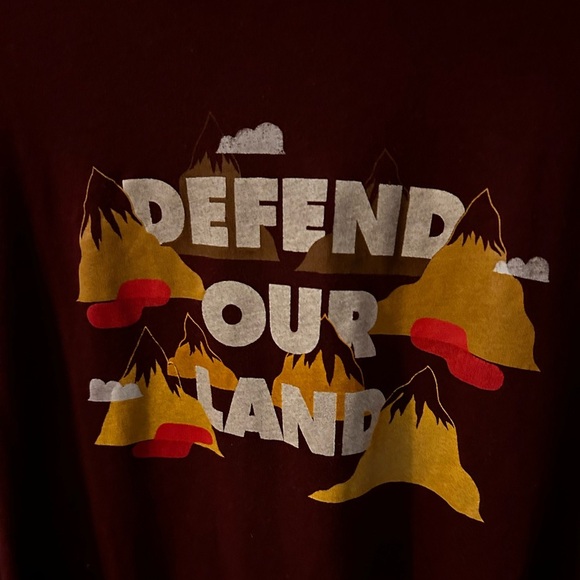 North Face Men’s Large relax fit burgundy t-shirt - Picture 2 of 6